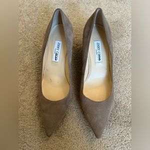 Jimmy Choo suede pump in mushroom/taupe size 42